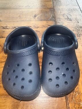 CROCS Kids Navy Blue Classic Clogs